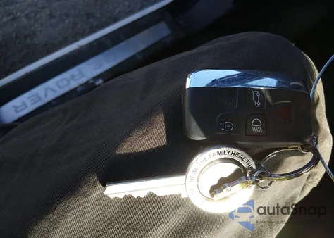 2015 Land Rover Range Rover Evoque Pure z USA, uszkodzony, nr VIN SALVN2BG2FH009606